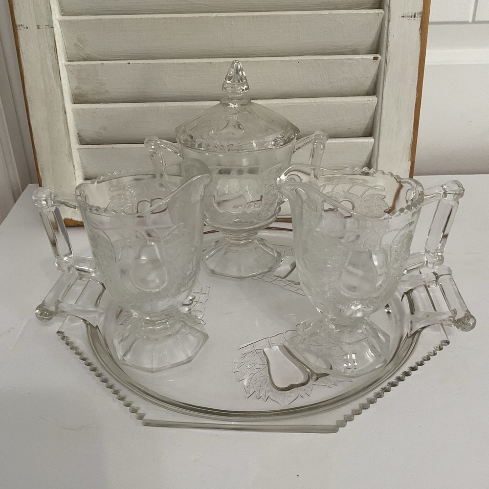 Jeannette Glass Baltimore Pear Sugar Cramer Set with Tray
